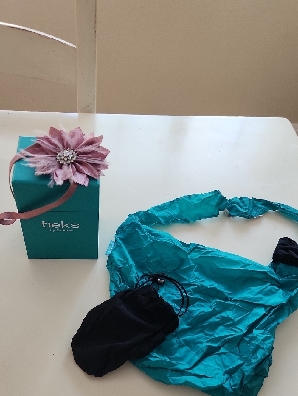 Tieks Fairy Dust Ballet Flat Gift Box & Bag w/ Flower – No Shoes